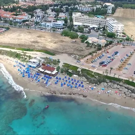 Sea View Apartment, Close To Amenities Paphos