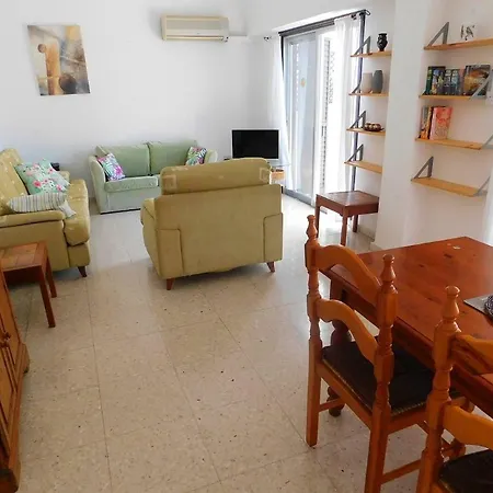 Sea View Apartment, Close To Amenities * Paphos