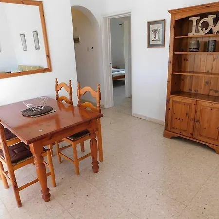 Sea View Apartment, Close To Amenities 아파트 *