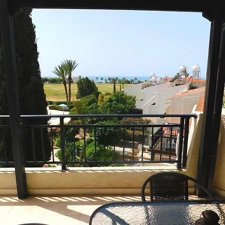 Sea View Apartment, Close To Amenities 아파트 *